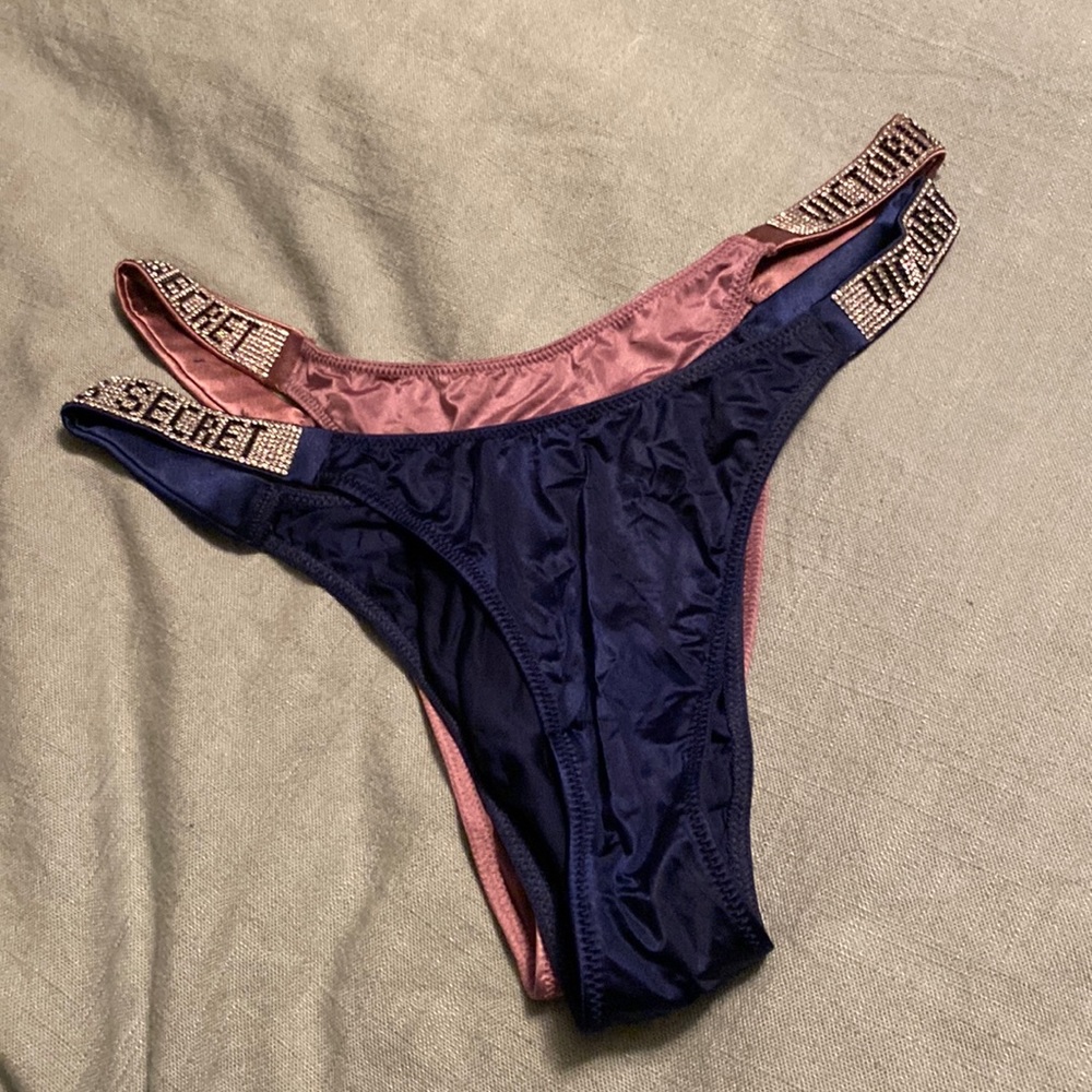 Shine strap panties